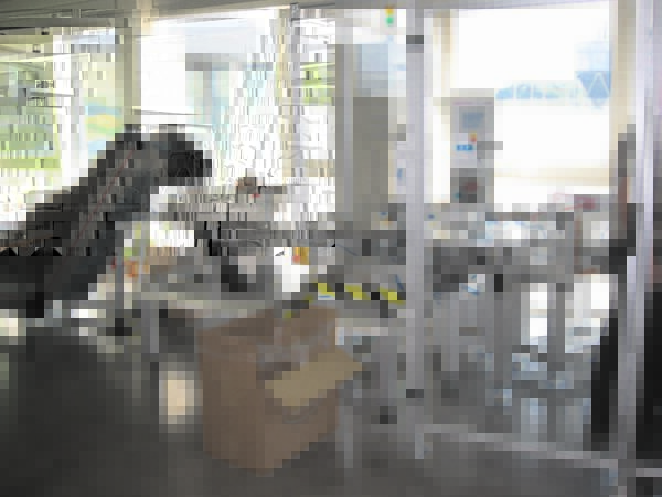 Vollautomatische Fassverschlußkappen Druckanlage – Bild 8